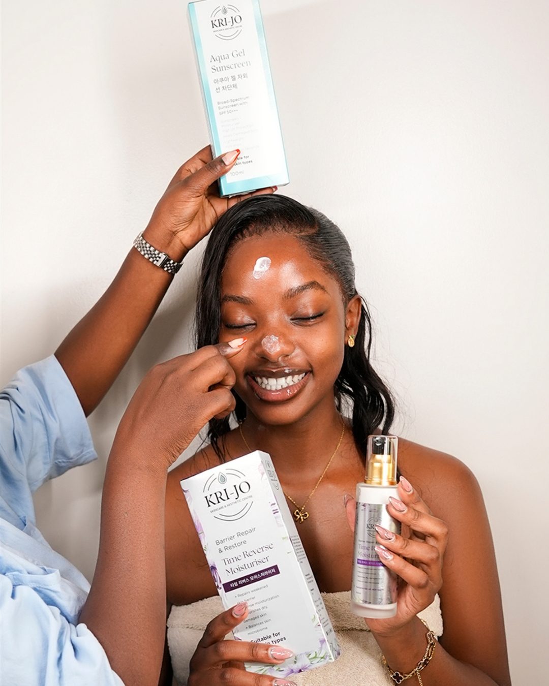 KRI-JO founder applying a Korean serum